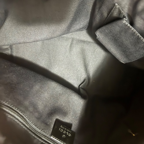 🔥AUTHENTIC GUCCI PURSE WITH C.O.A🔥 - Picture 5 of 8